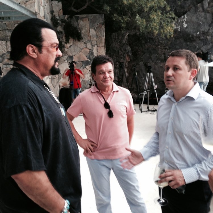 Steven Seagal became the owner of property in Montenegro | Photo 1 | ee24