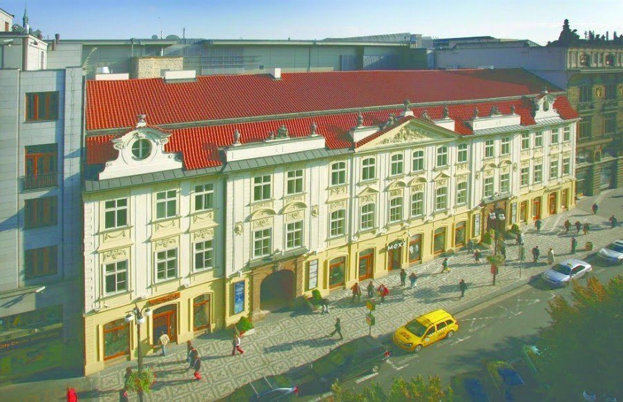 Russian investors purchased expensive “Slovanský dům” in Prague | Photo 2 | ee24