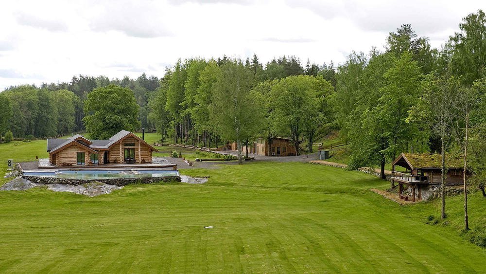 Tiger Woods played enough. Golfer sells private island in Sweden | Photo 1 | ee24