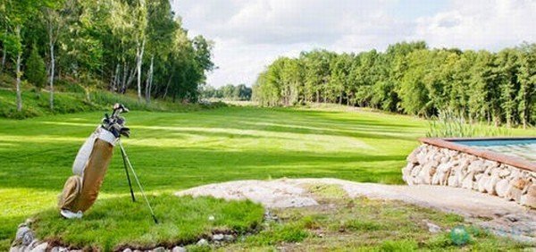 Tiger Woods played enough. Golfer sells private island in Sweden | Photo 2 | ee24