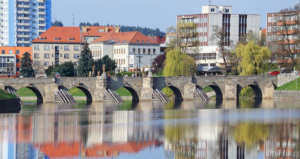 Good luck finding it cheaper. Mortgages in the Czech Republic hits records