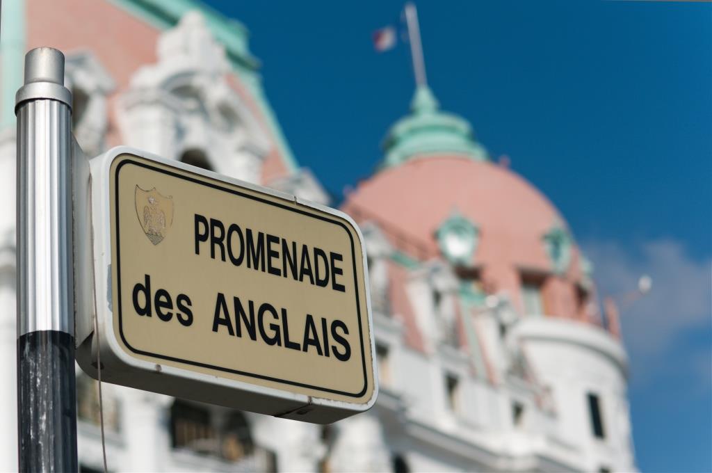 Transformation of Promenade des Anglais in Nice: cosmetic surgery for next  5 years