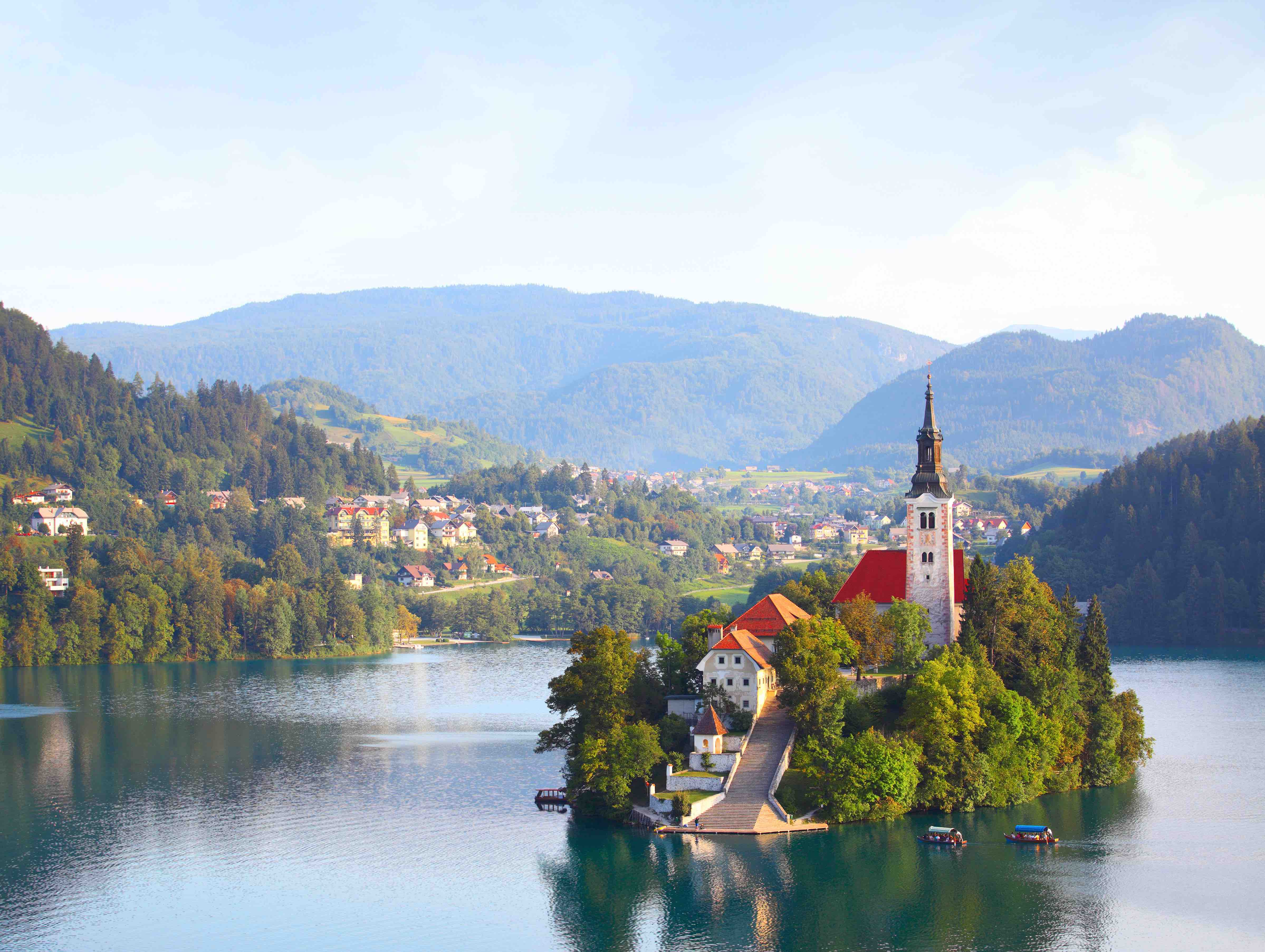 Slovenia: a country at the crossroads of landscapes and cultures. Part 1