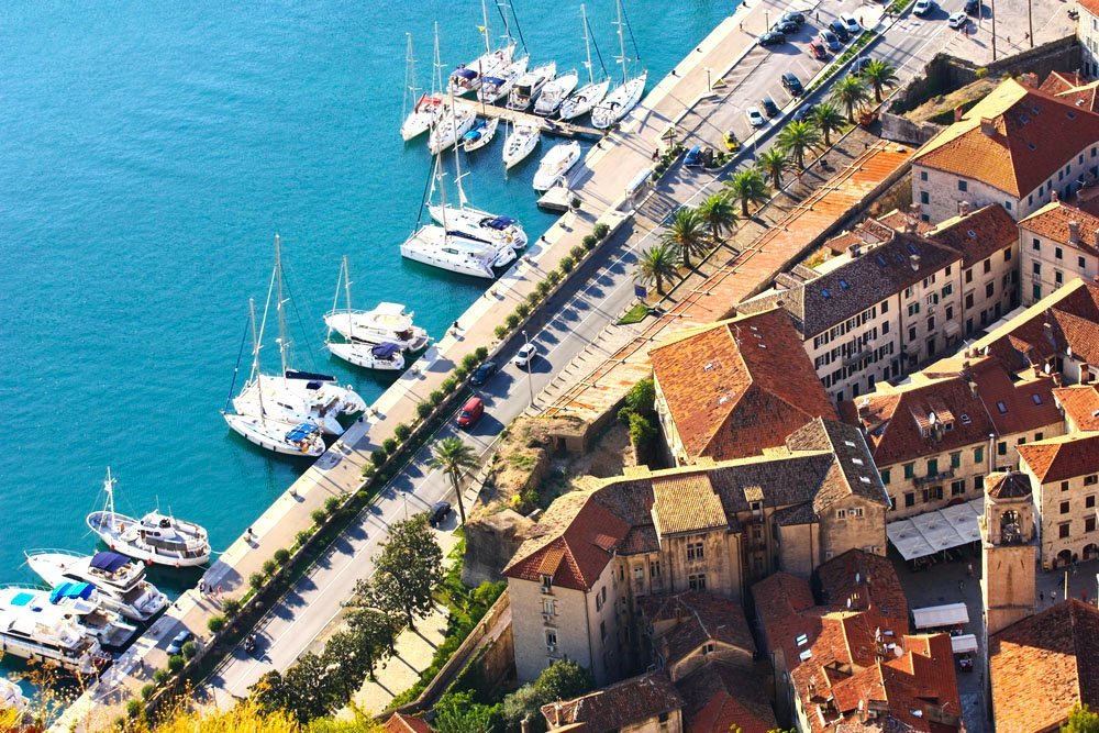 In Montenegro, the new housing prices fell over the year by 10.2%