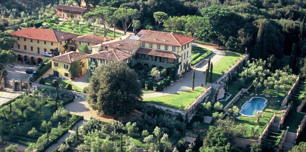 Sting rents out his luxury villa in Tuscany