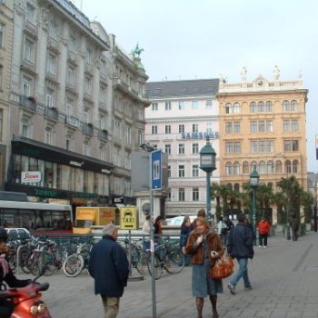 Vienna real estate prices continue to boom