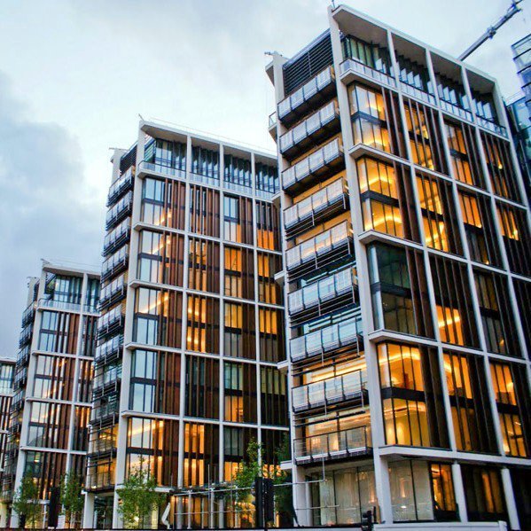 Who lives in the world’s expensive residential complex in London?