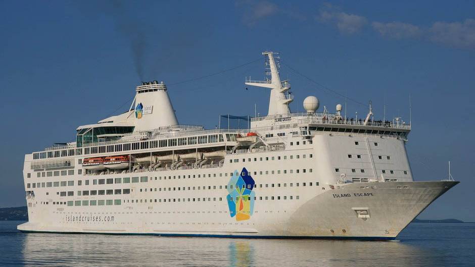 The ship Ocean Gala may become home to Swedish students