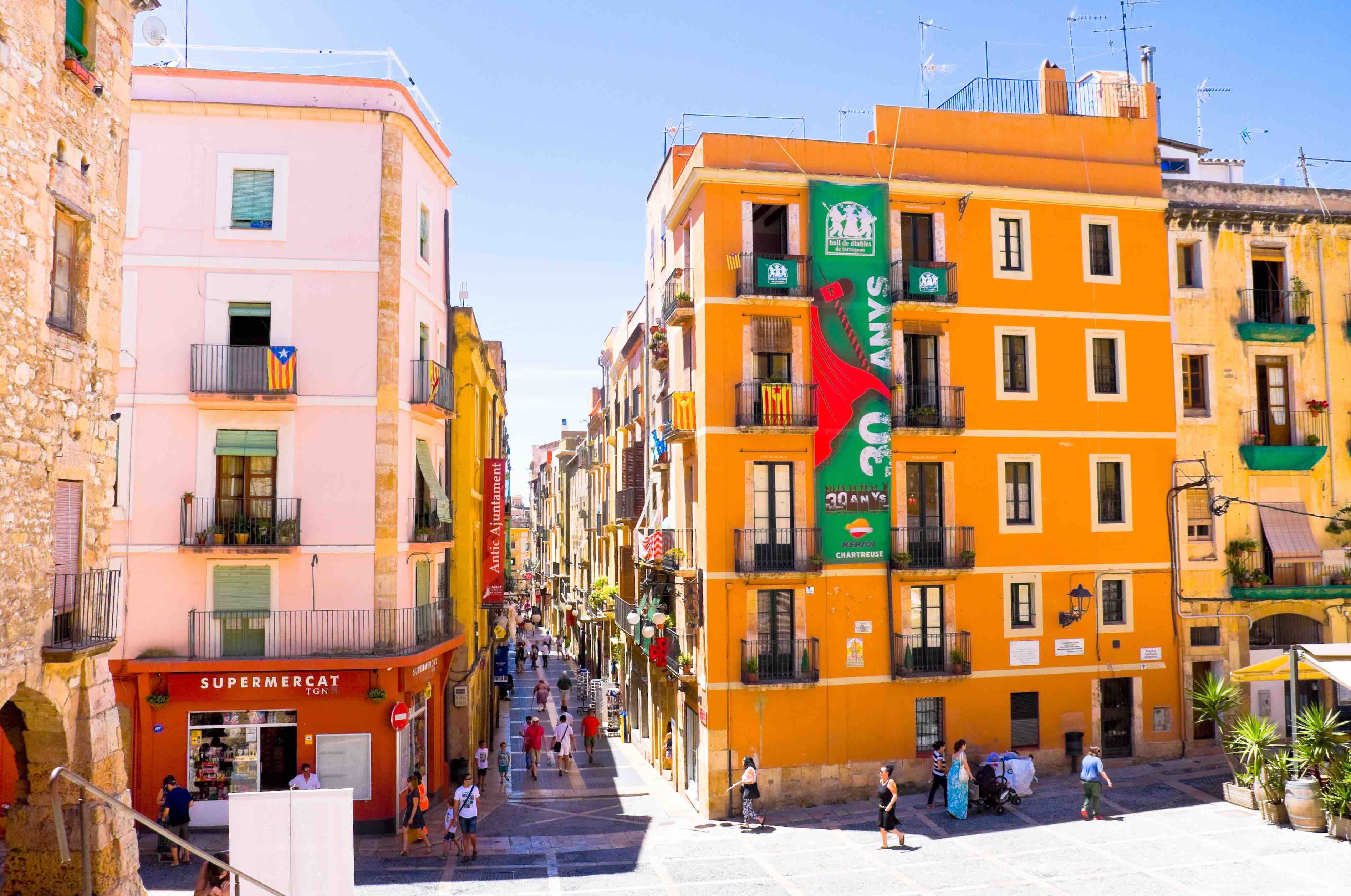 The property market in Spain: useful statistics for buyers and tenants