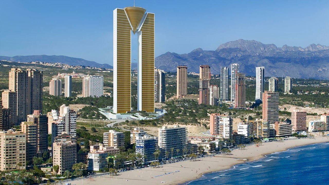 The weirdest skyscraper of Spain is for sale