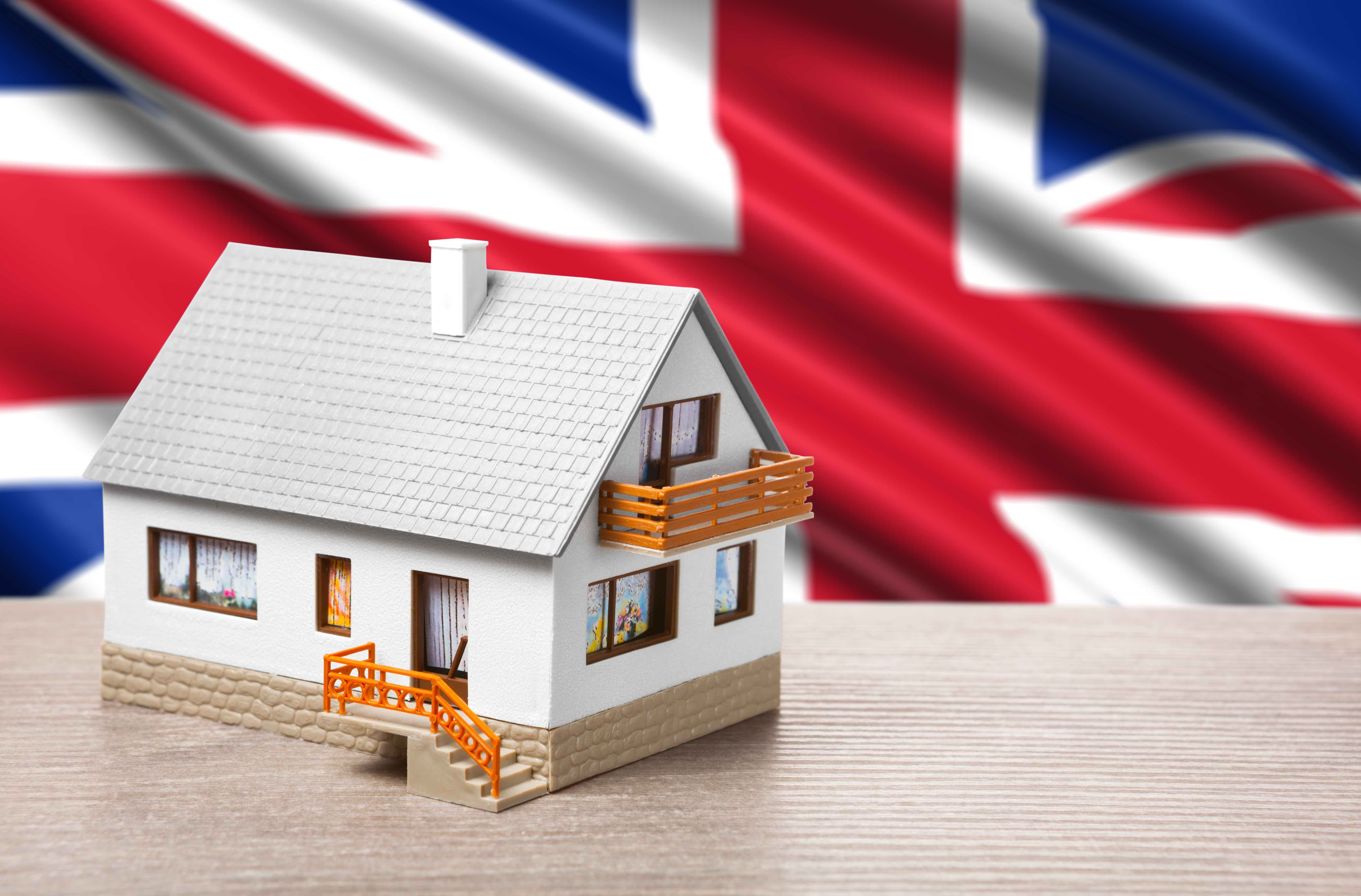 Rent or buy: a third of the British postpone the purchase of property