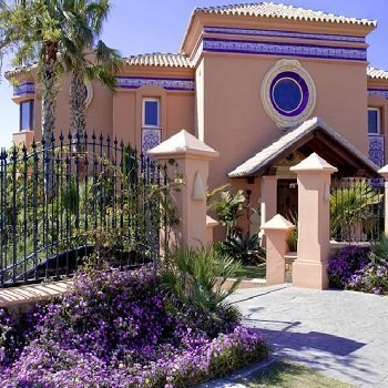 Luxury property in Marbella "holding up well"