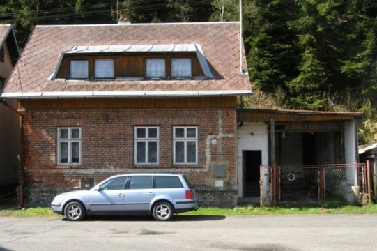 Detached house in Oloví