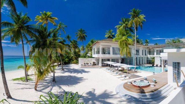 Villa in Felidhoo Atoll