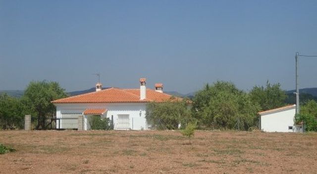 Detached house in Ayora