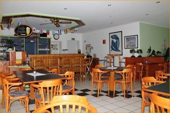 Restaurant / Cafe in Bonen