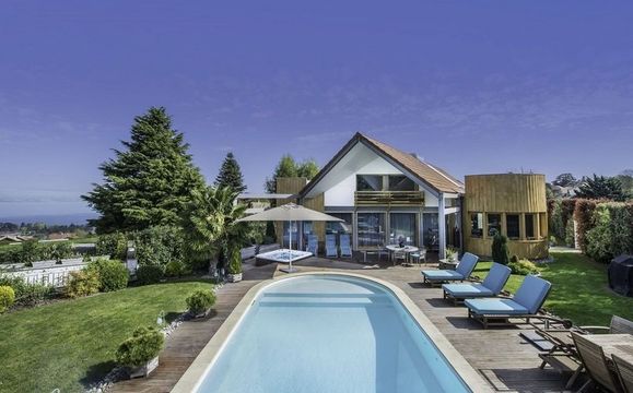 Villa in Evian-les-Bains
