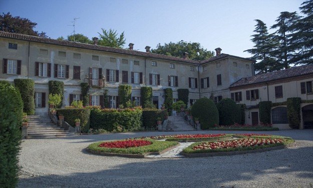 Napoleon villa in Italy is put up for sale for £3.8m | Photo 1 | ee24