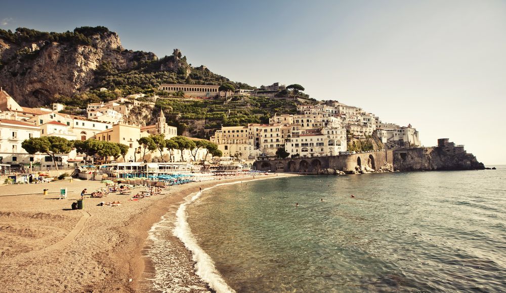 Real estate on the Italian beaches: o mare, mare!