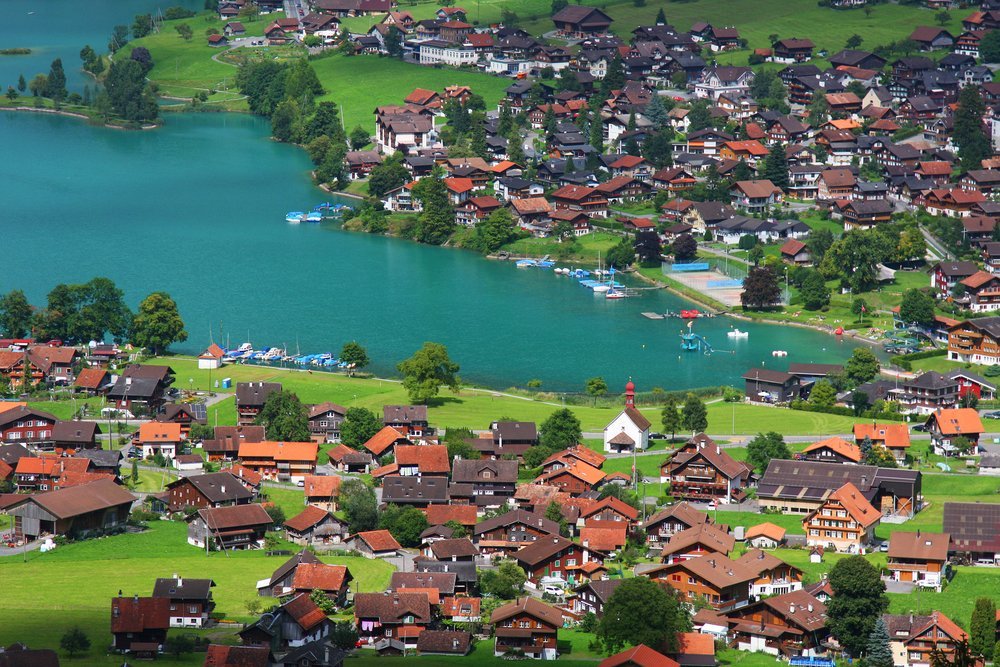 In Switzerland, in spite of the limitations, the demand for luxury housing is growing 