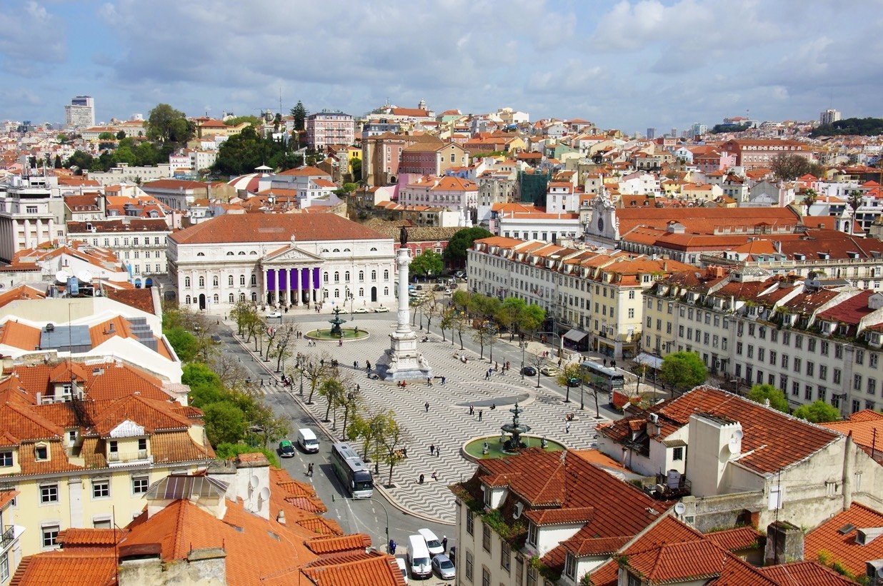 Lisbon attracts large number of foreign buyers