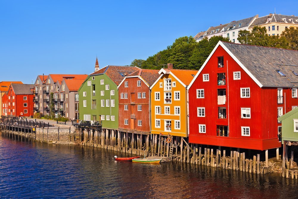 In the second quarter of 2016 the real estate in Norway continues to rise in price