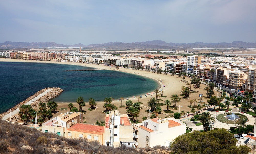 The Costa Cálida attracts more foreign property buyers
