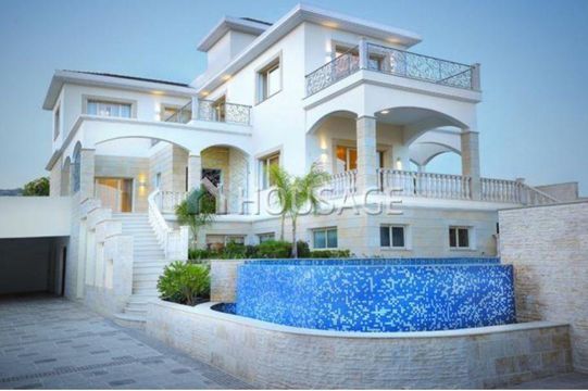 Villa in Limassol