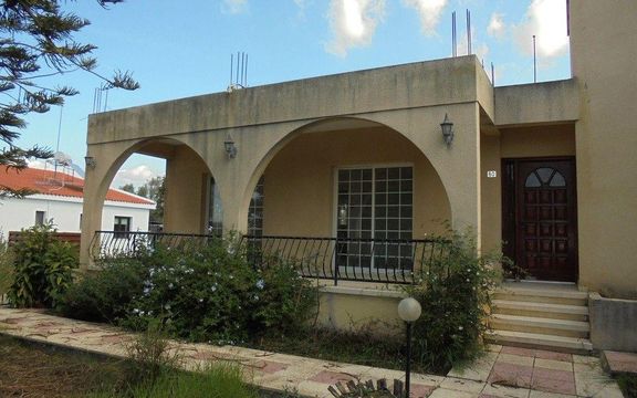 Bungalow in Paphos Municipality