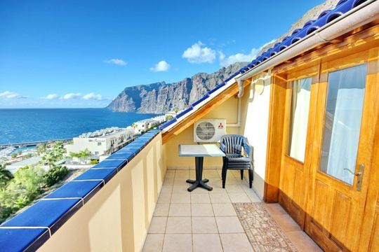 Penthouse in Acantilado De Los Gigantes