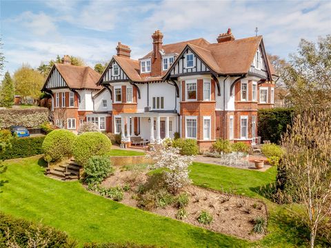 House in Oxshott