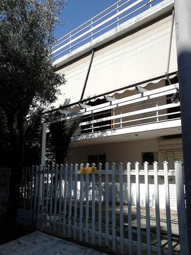 Detached house in Argiroupoli