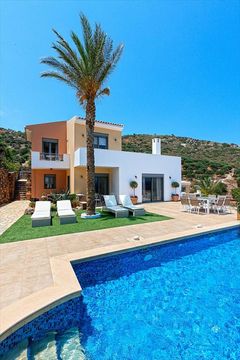 Villa in Mochlos