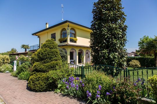 Villa in Salgareda