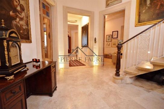 Townhouse in Sliema