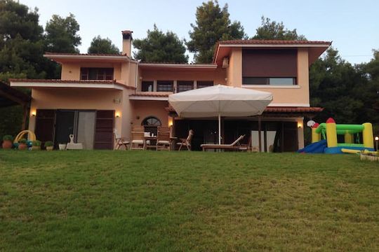 House in Rovies
