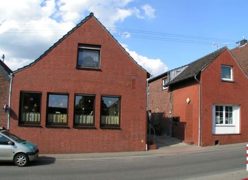 Commercial in Rommerskirchen