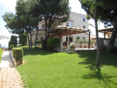 Detached house in Rafina