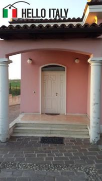 Villa in San Costanzo