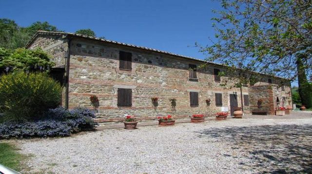 Apartment in Radicofani