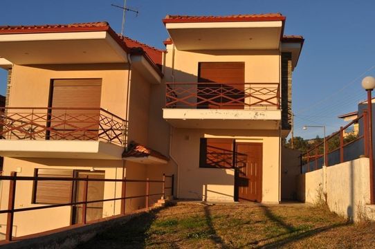 Townhouse in Neos Marmaras