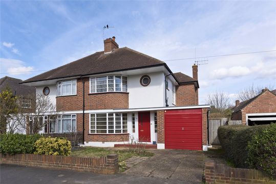 House in Thames Ditton