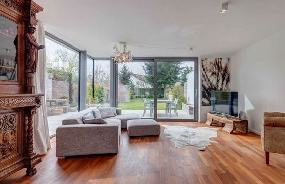 Semi-detached house in Munich