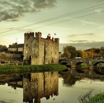 You can buy a house for 3571 euros, and the castle - for 50 000 euro in Ireland 