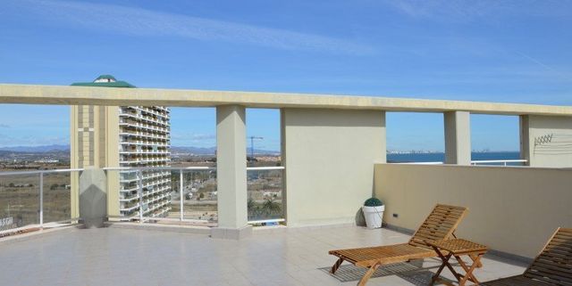 Penthouse in Plataja del Puig
