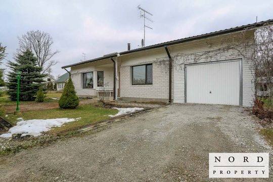 Detached house in Rae