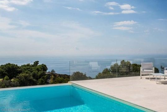 Villa in Carpasio