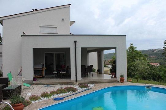 Detached house in Spodnje Škofije