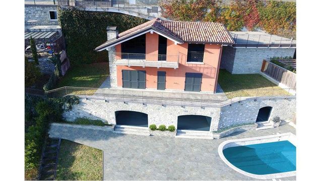 Villa in Casate Lago