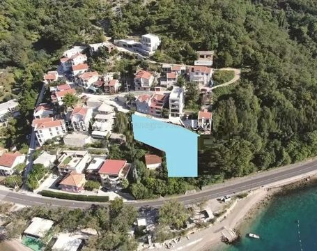 Land in Lepetane